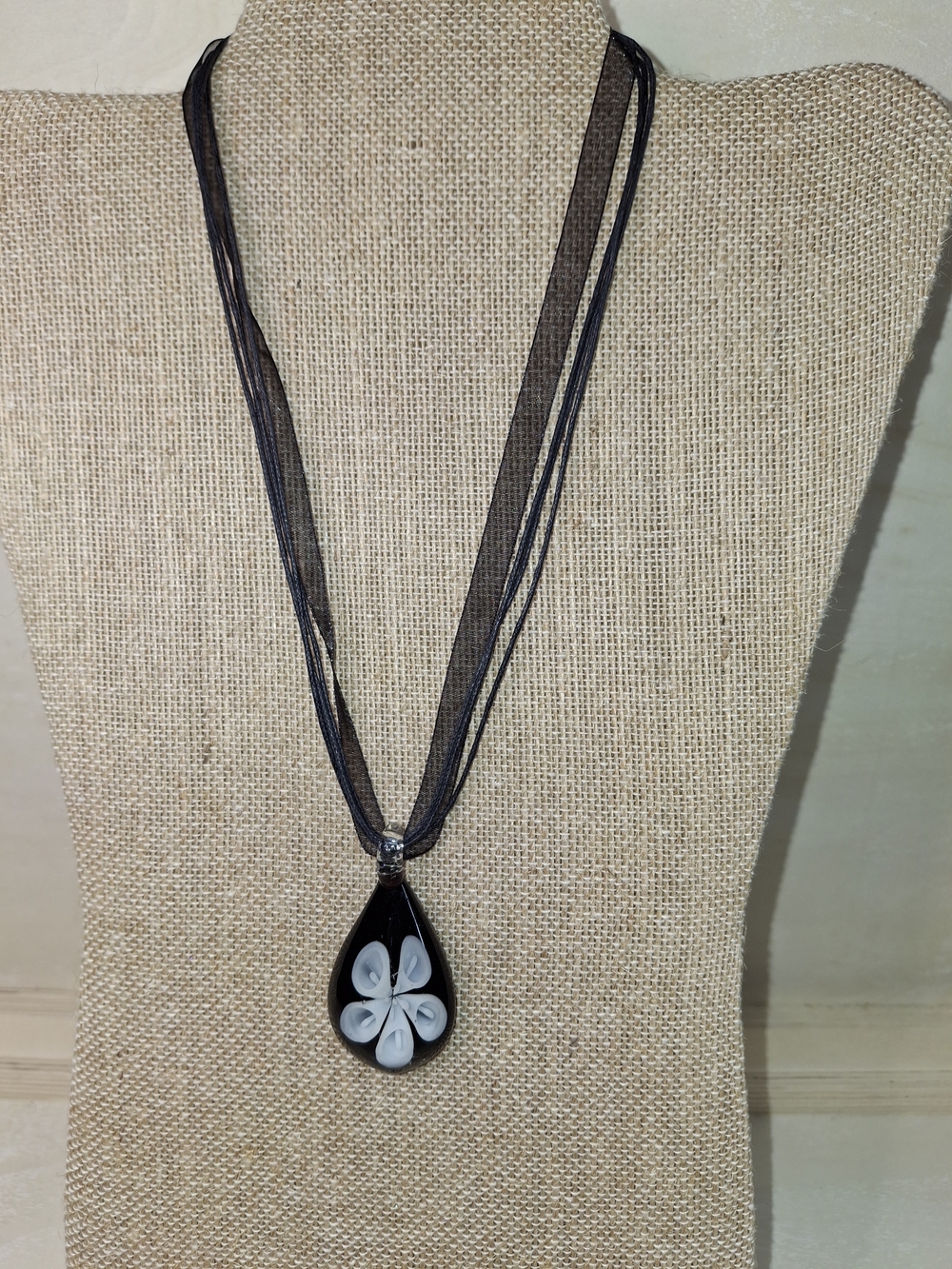 Black & White Floral Pendant Necklace - Pendant Slightly Scratched
